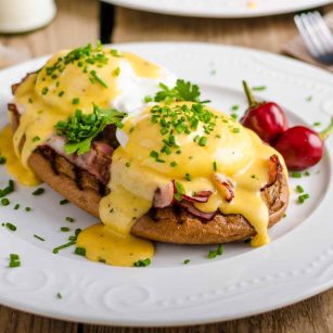 Eggs Benedict