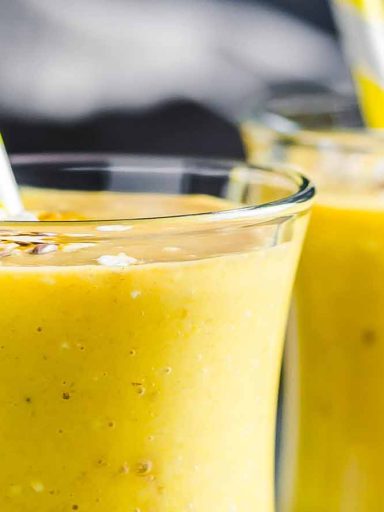 Golden Milk Smoothie (Turmeric Smoothie)