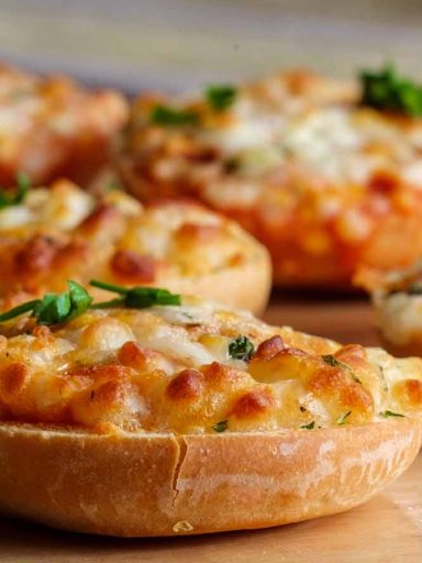 Pizza Bagels