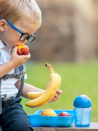 healthy kid eating