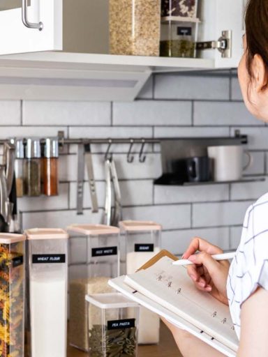 kitchen organizing