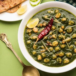 Chickpea and Spinach Curry